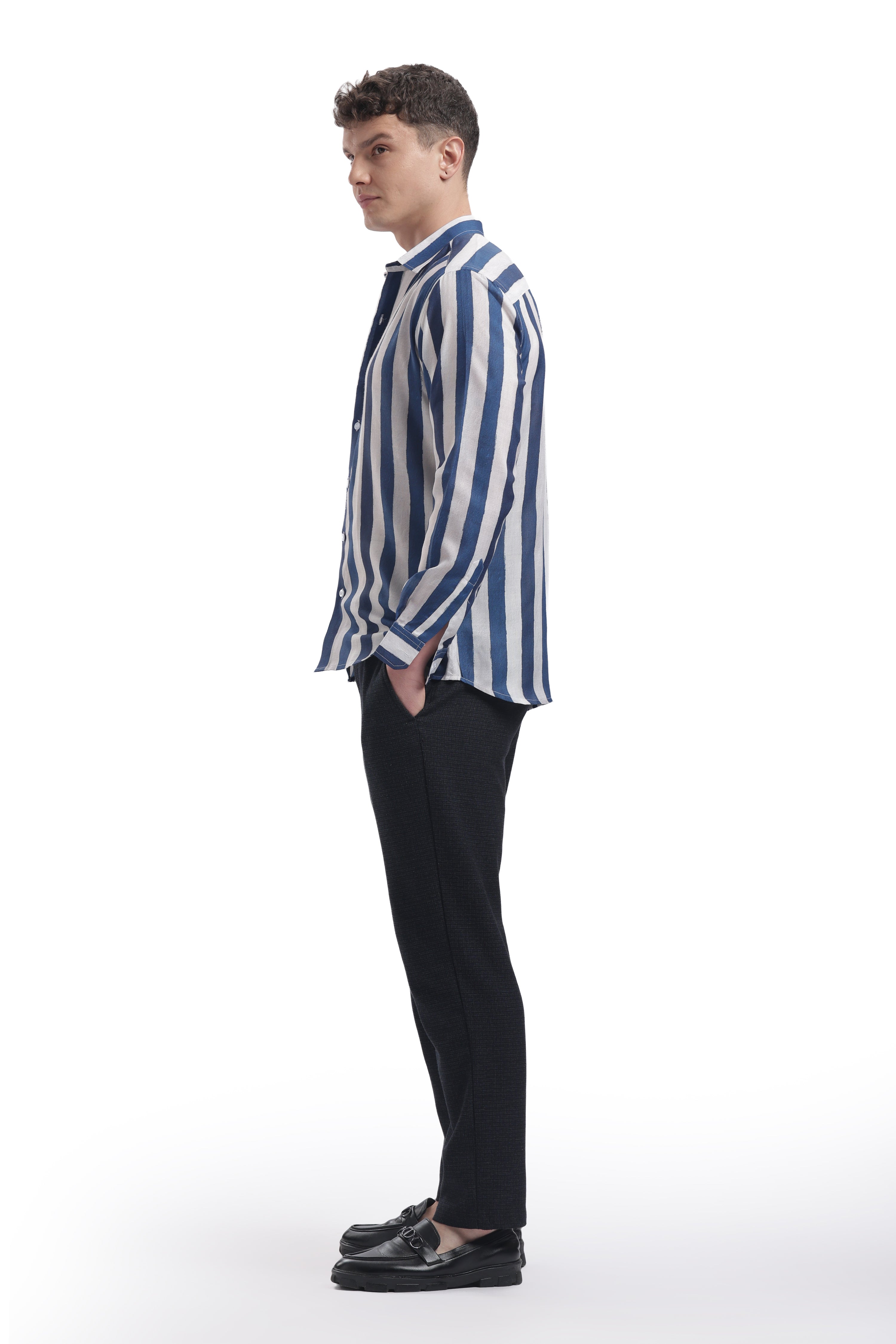 Dull Stripe I'mhere essential shirt